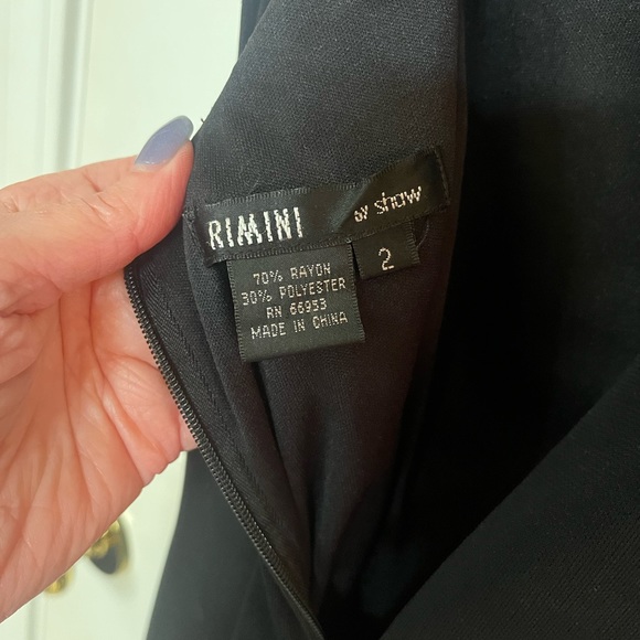 Rimini classic black formal gown Size 2 - Picture 6 of 6